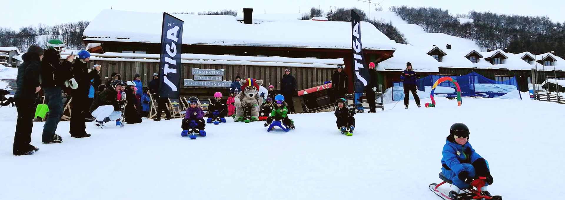 Barn tävlar i mickelinas mästerskap